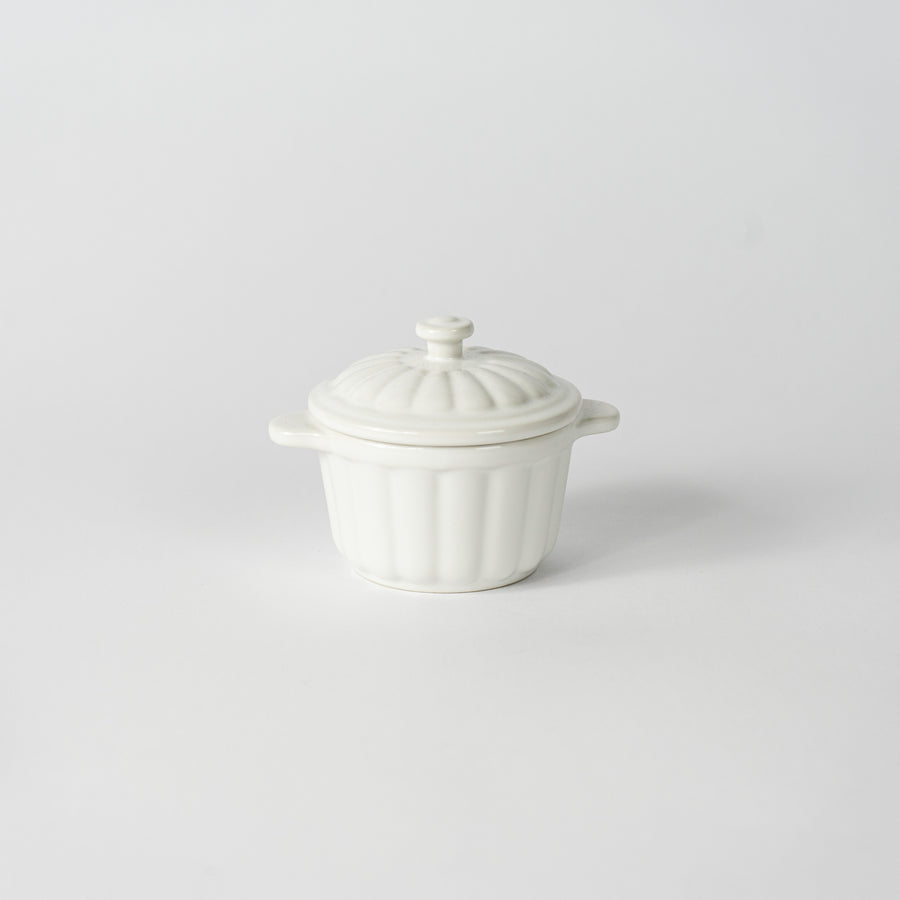 Farmers 10 Round Bowl with Lid